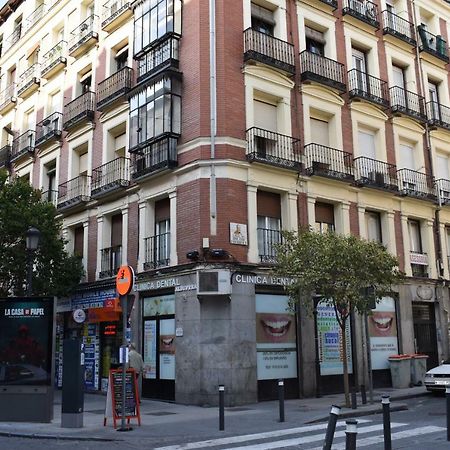 Moderno Apart Centro Madrid Bagian luar foto