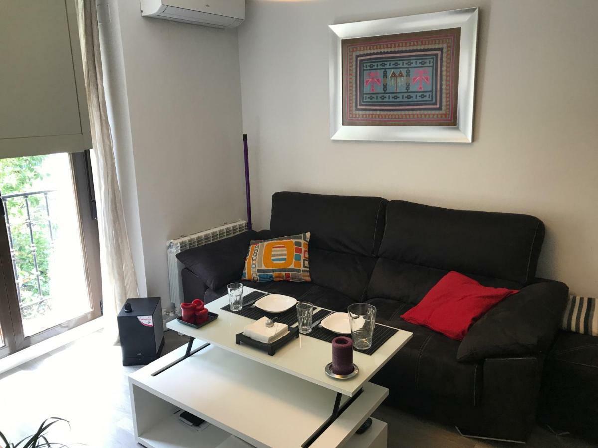 Moderno Apart Centro Madrid Bagian luar foto