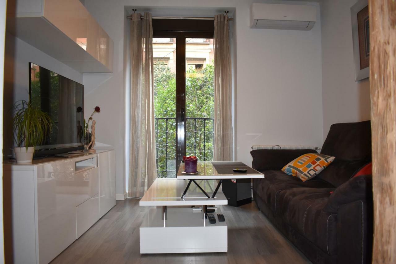 Moderno Apart Centro Madrid Bagian luar foto
